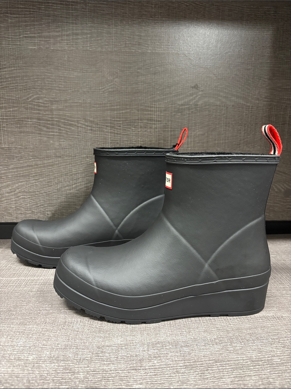 Hunter Women's Insulated Play Short Boot (Black) - Size 9